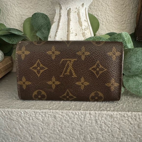 Louis Vuitton
Vintage 1990 Trésor Wallet billet - Picture 3 of 15